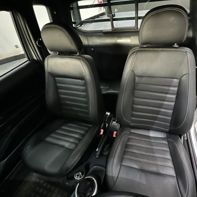 WhatsApp Image 2025-10-10 at 15.37.28